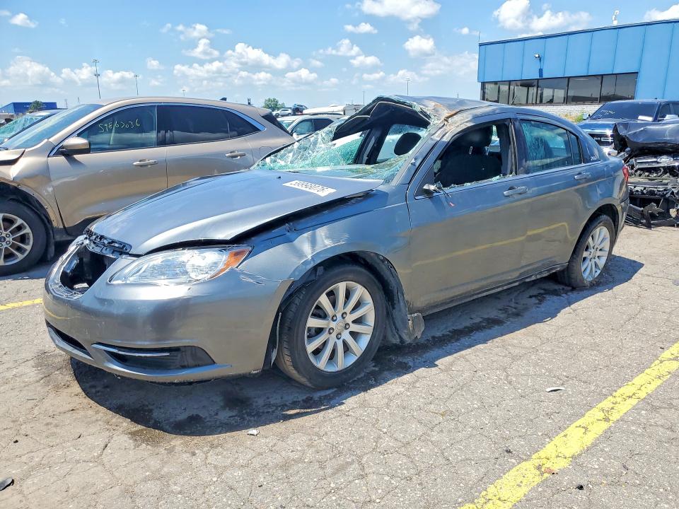 CHRYSLER 200 2012 with VIN 1C3CCBBB6CN123389 - Photo from auction