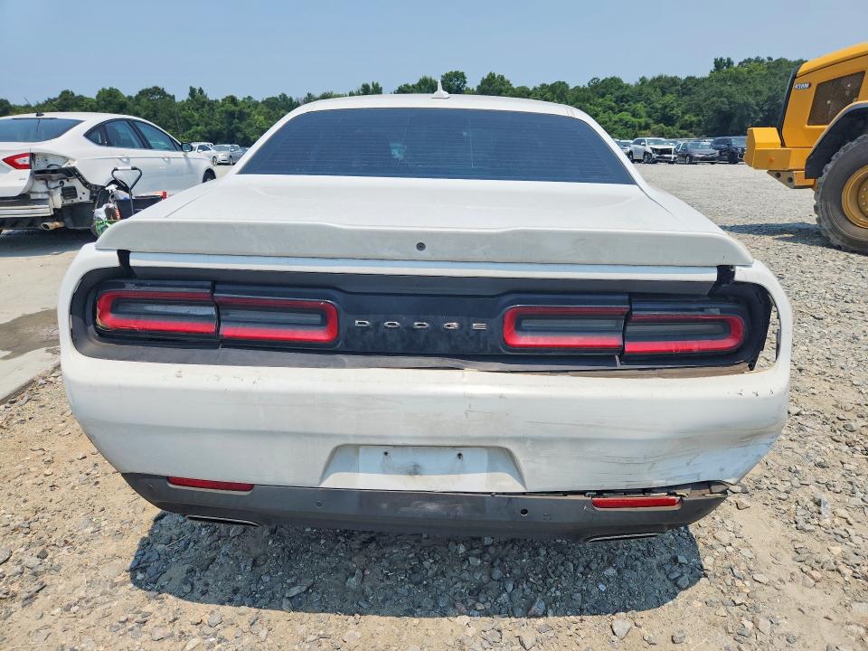 Photo 6 from auction – 2016 DODGE CHALLENGER with VIN 2C3CDZAG3GH309599