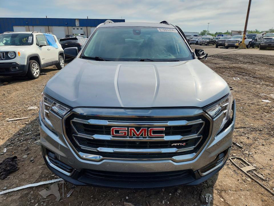 Photo 5 from auction – 2023 GMC TERRAIN with VIN 3GKALYEG6PL134075