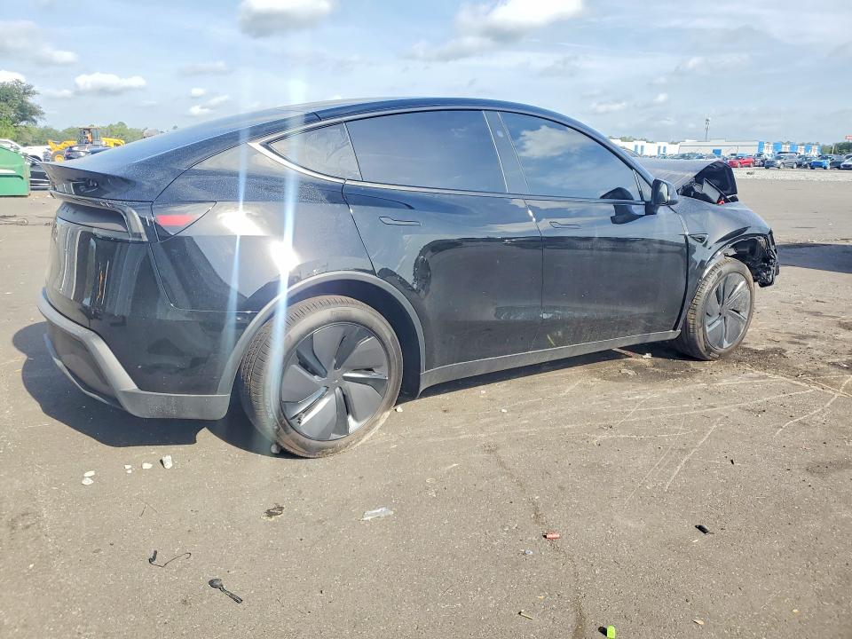 Foto 3 de la subasta – 2026 TESLA MODEL Y con VIN 7SAYGDED8TA692659