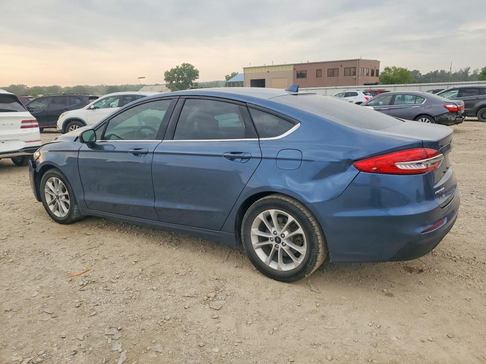 Photo 2 from auction – 2019 FORD FUSION with VIN 3FA6P0HD7KR268548
