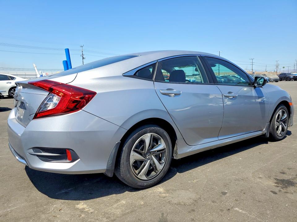 Photo 3 from auction – 2021 HONDA CIVIC with VIN 2HGFC2F67MH508428