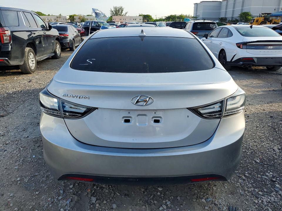 Photo 6 from auction – 2011 HYUNDAI ELANTRA with VIN 5NPDH4AE0BH052231