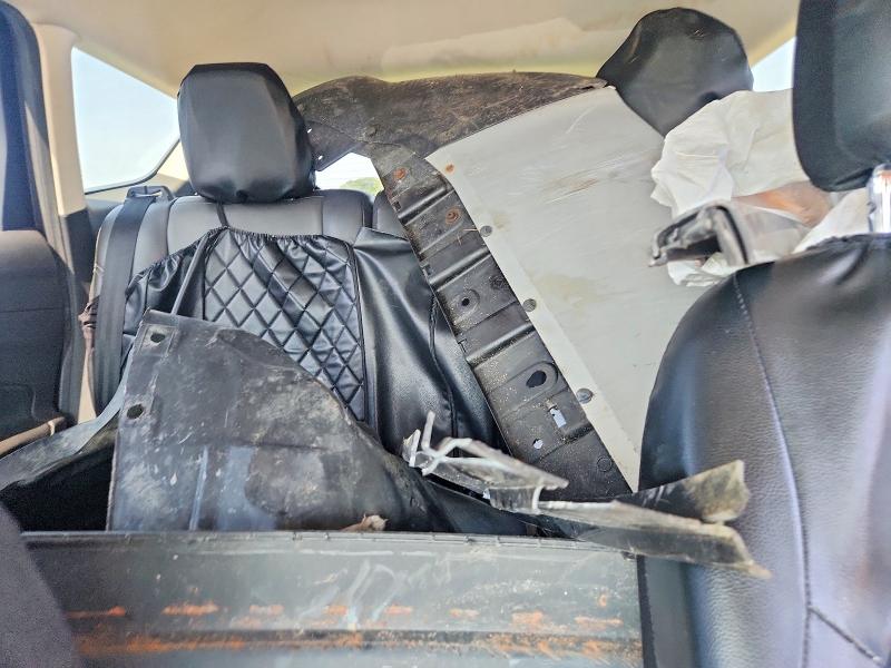 Photo 10 from auction – 2015 FORD ESCAPE with VIN 1FMCU9J99FUB22601