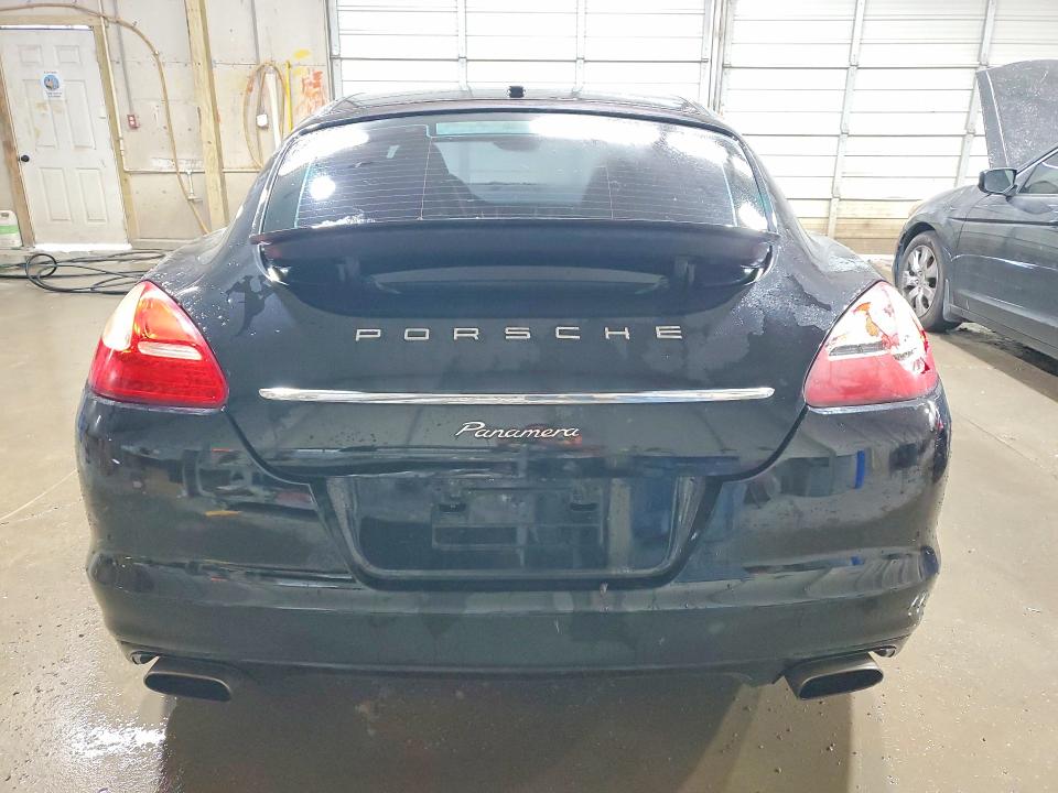 Photo 6 from auction – 2012 PORSCHE PANAMERA with VIN WP0AA2A77CL071949