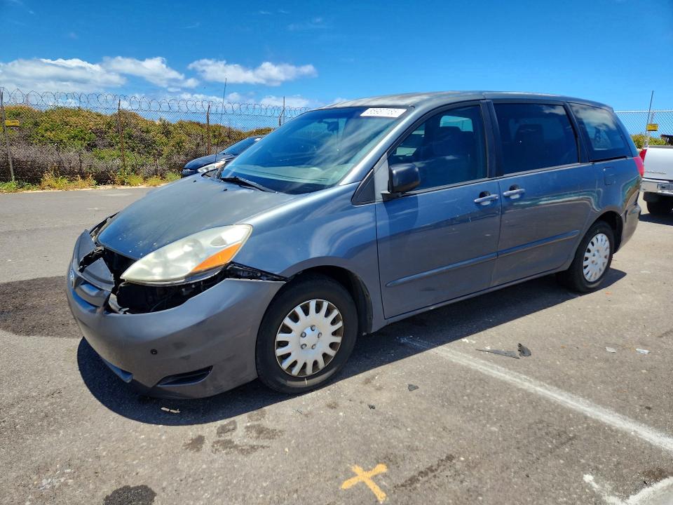 TOYOTA SIENNA 2010 with VIN 5TDKK4CC3AS325577 - Photo from auction