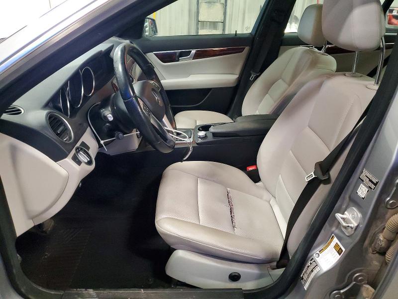 Photo 7 from auction – 2014 MERCEDES-BENZ C with VIN WDDGF8AB8EA944101