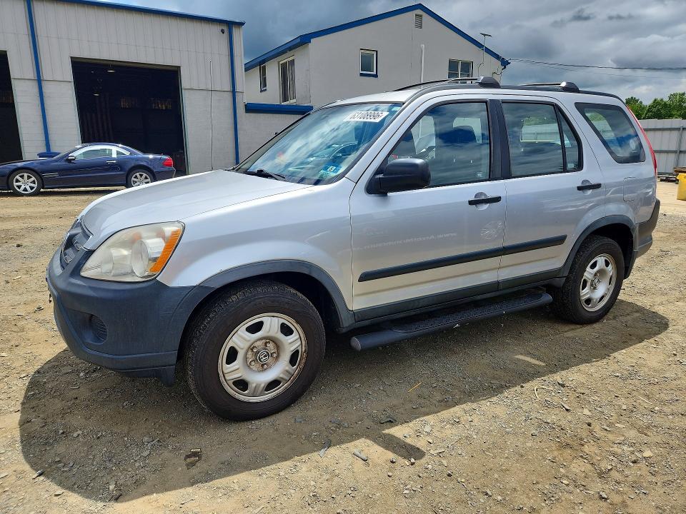 HONDA CR-V 2005 with VIN JHLRD68535C010335 - Photo from auction