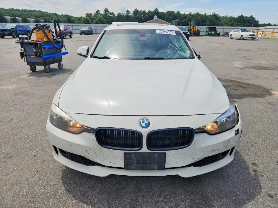 Photo 5 from auction – 2015 BMW 328 with VIN WBA3B5G59FNS14841