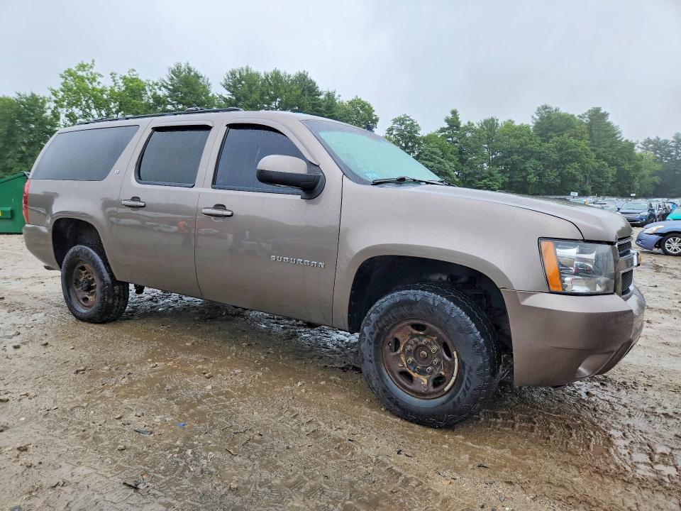 Photo 4 from auction – 2013 CHEVROLET SUBURBAN with VIN 1GNWKMEG3DR264727