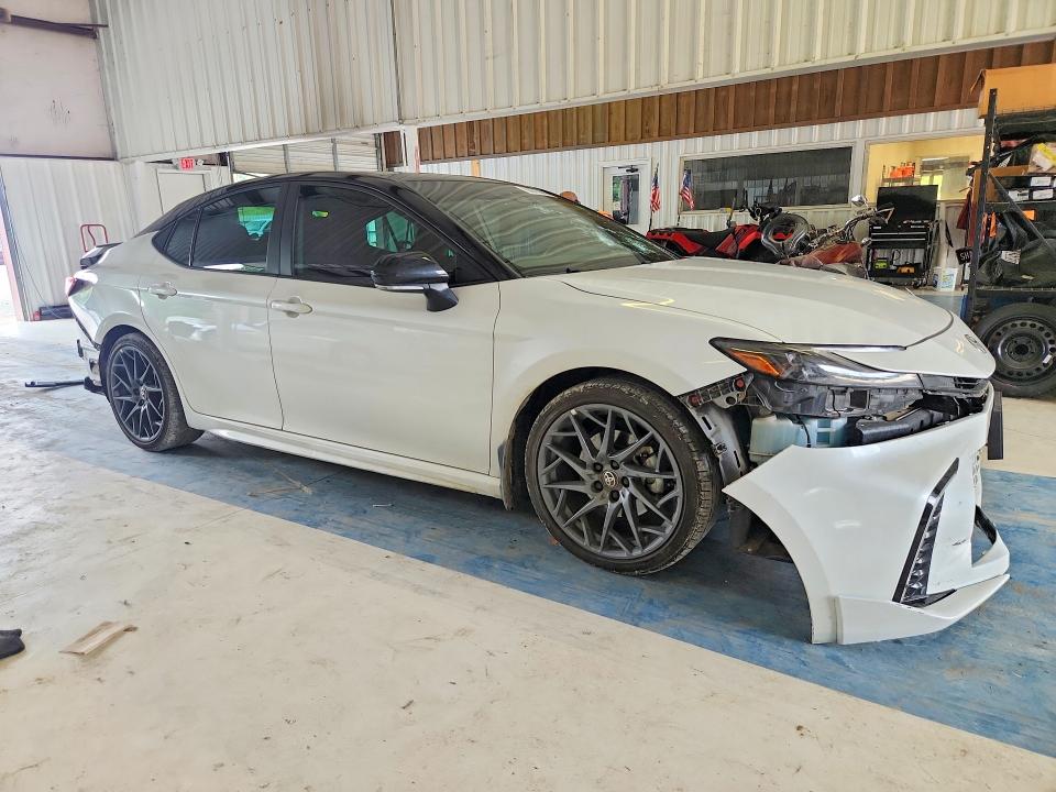 Photo 4 from auction – 2025 TOYOTA CAMRY with VIN 4T1DAACK4SU085059