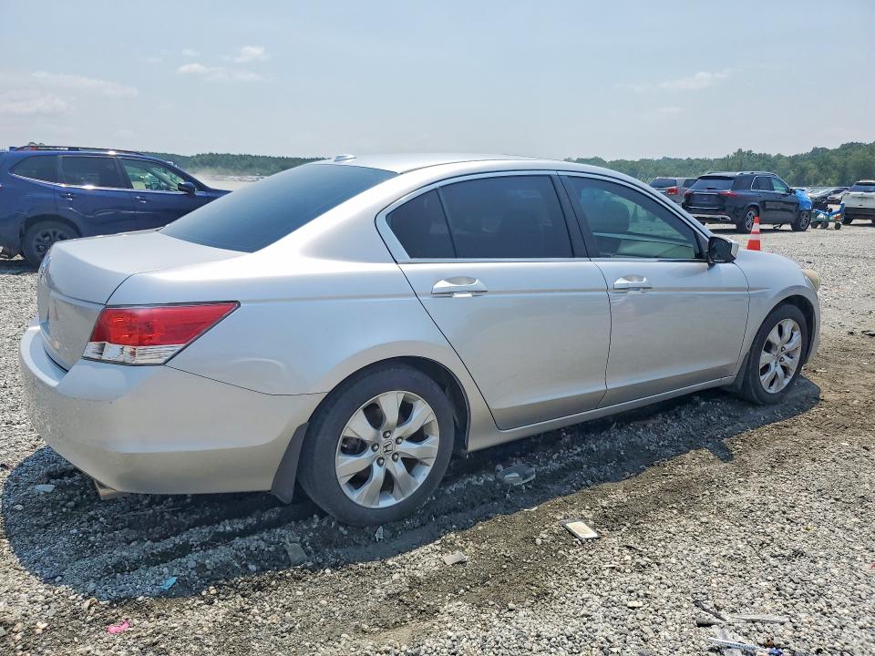 Photo 3 from auction – 2010 HONDA ACCORD with VIN 1HGCP2F89AA183638