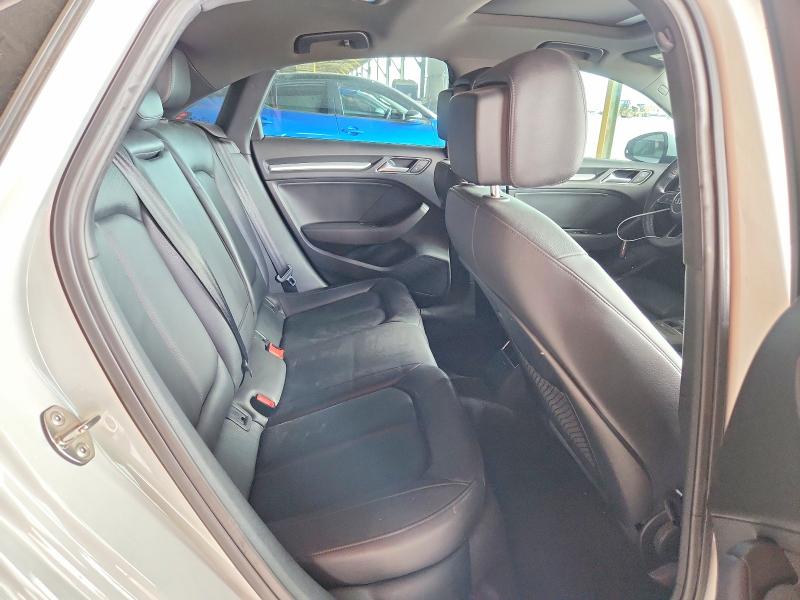 Photo 10 from auction – 2018 AUDI A3 with VIN WAUAUGFF3J1028784