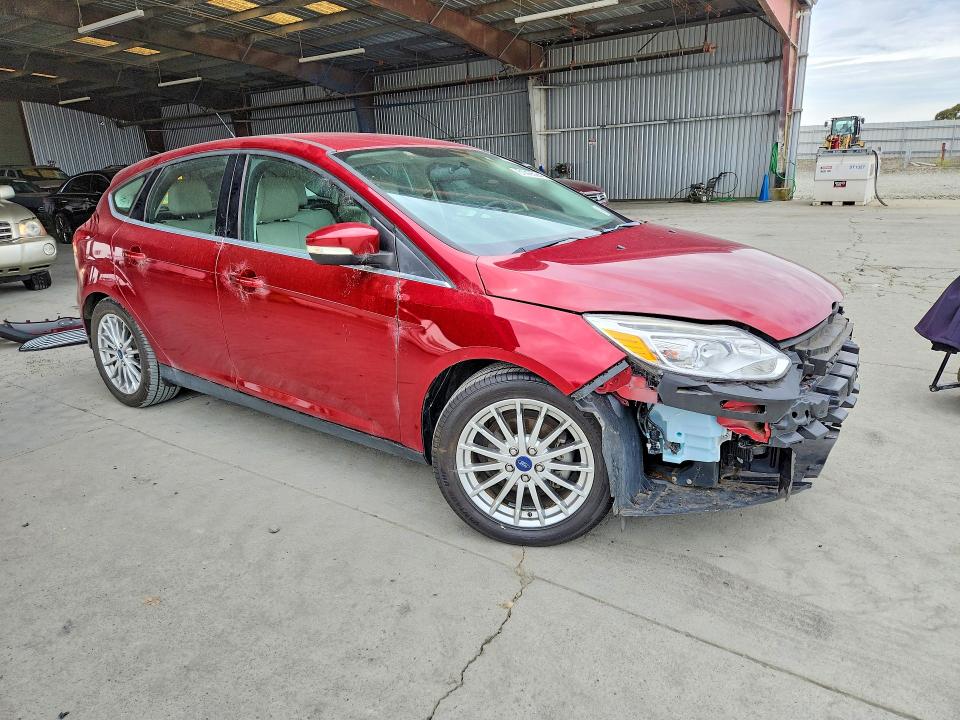 Photo 4 from auction – 2015 FORD FOCUS with VIN 1FADP3R43FL222095