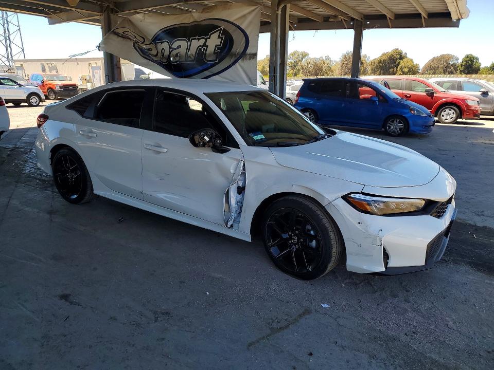 Photo 4 from auction – 2026 HONDA CIVIC with VIN 2HGFE2F54TH581790