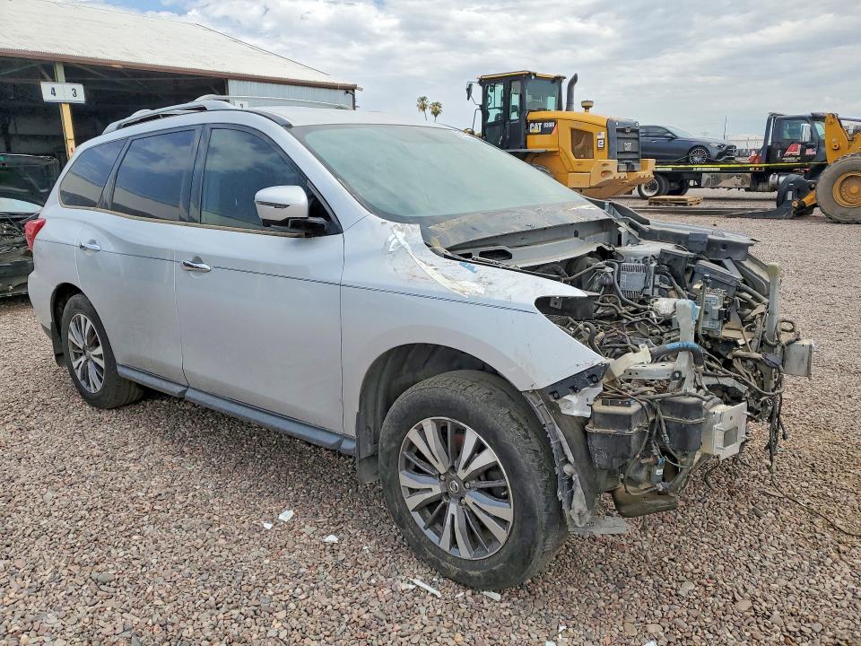 Photo 4 from auction – 2017 NISSAN PATHFINDER with VIN 5N1DR2MMXHC601485