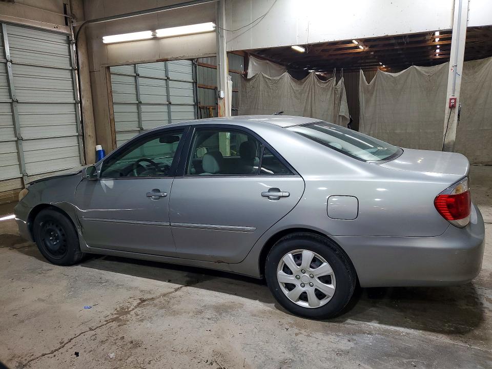 Photo 2 from auction – 2005 TOYOTA CAMRY with VIN 4T1BE30K85U556274