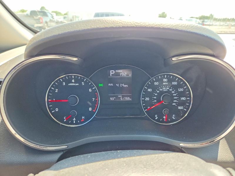 Photo 9 from auction – 2017 KIA FORTE with VIN 3KPFK4A77HE153906
