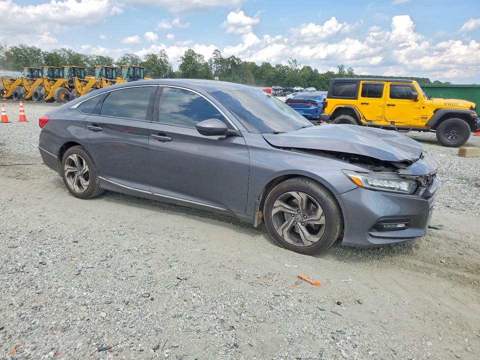 Photo 4 from auction – 2018 HONDA ACCORD with VIN 1HGCV2F56JA021557