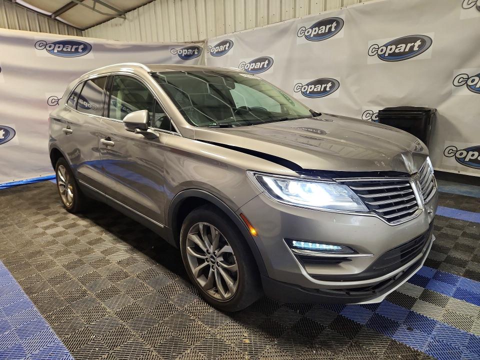 Photo 4 from auction – 2017 LINCOLN MKC with VIN 5LMCJ2C97HUL46771