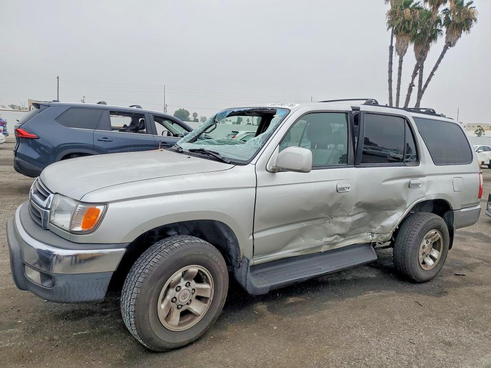 TOYOTA 4RUNNER 2001 with VIN JT3GN86R610215179 - Photo from auction