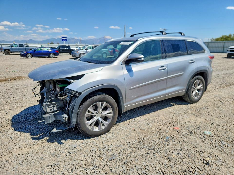 TOYOTA HIGHLANDER 2015 with VIN 5TDJKRFH0FS207476 - Photo from auction
