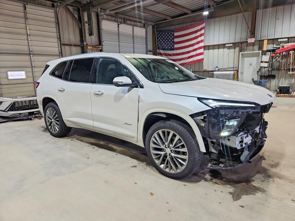 Photo 4 from auction – 2025 BUICK ENCLAVE with VIN 5GAEVCRS9SJ186052
