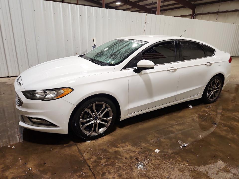 FORD FUSION 2017 with VIN 3FA6P0HD3HR401749 - Photo from auction