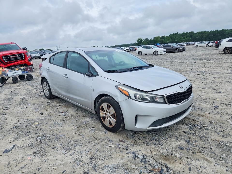 Photo 4 from auction – 2017 KIA FORTE with VIN 3KPFK4A75HE161034