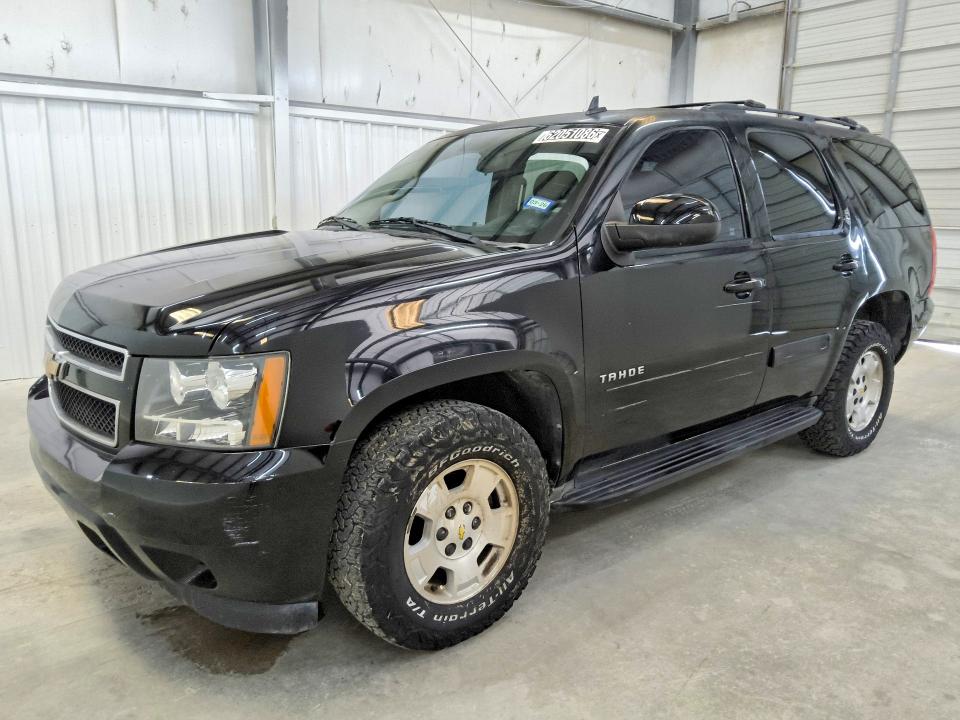 Zdjęcie 1 z aukcji – 2011 CHEVROLET TAHOE z VIN 1GNSCAE09BR286631
