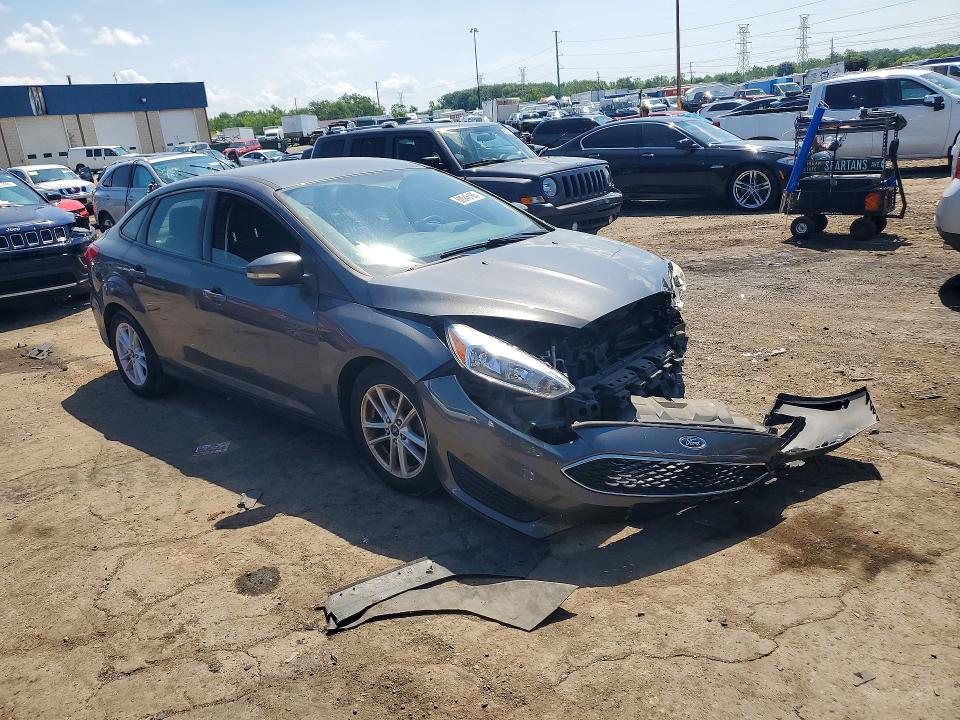 Photo 4 from auction – 2016 FORD FOCUS with VIN 1FADP3F21GL371951