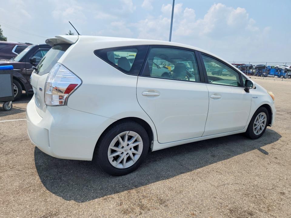 Photo 3 from auction – 2012 TOYOTA PRIUS V with VIN JTDZN3EU4C3111157