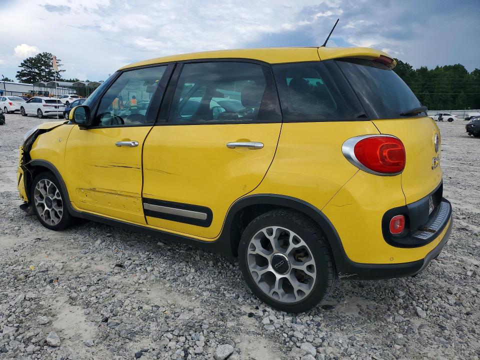 Photo 2 from auction – 2014 FIAT 500L with VIN ZFBCFADH5EZ018887