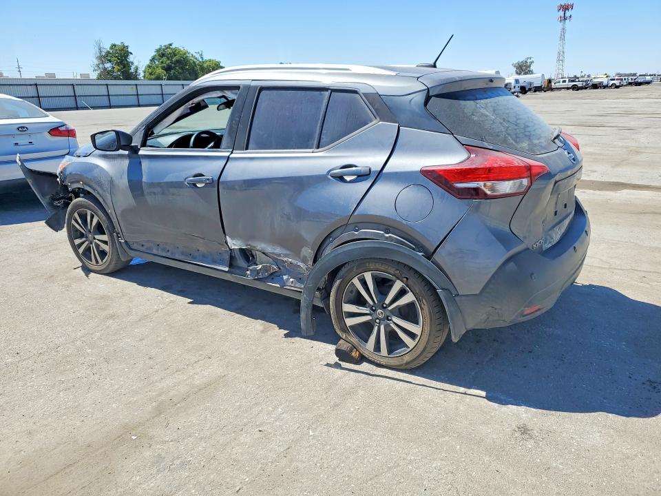 Photo 2 from auction – 2020 NISSAN KICKS with VIN 3N1CP5CV2LL484101