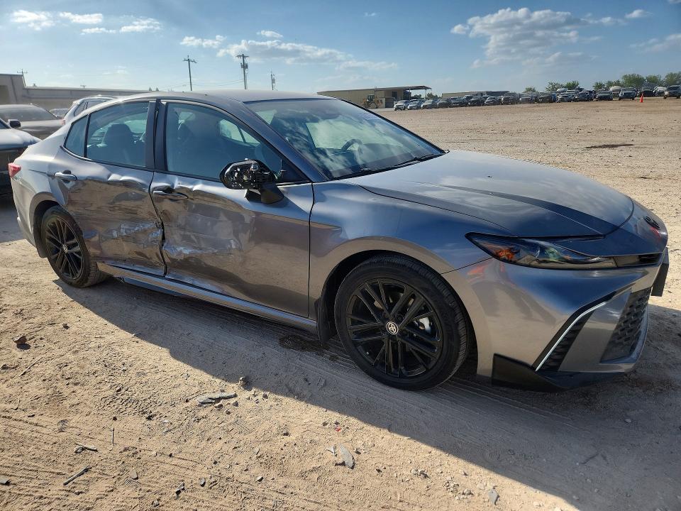 Foto 4 de la subasta – 2026 TOYOTA CAMRY con VIN 4T1DAACK3TU335053