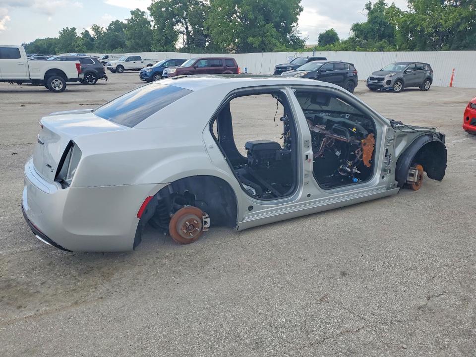 Photo 3 from auction – 2023 CHRYSLER 300 with VIN 2C3CCABG8PH585294