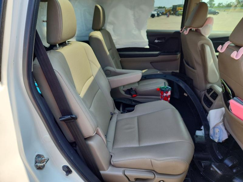 Photo 11 from auction – 2018 HONDA PILOT with VIN 5FNYF6H05JB014133