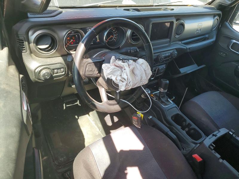 Photo 8 from auction – 2020 JEEP GLADIATOR with VIN 1C6HJTAG0LL158653