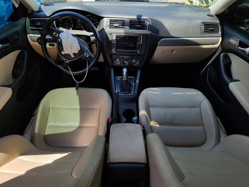 Photo 8 from auction – 2017 VOLKSWAGEN JETTA with VIN 3VWDB7AJ7HM308459
