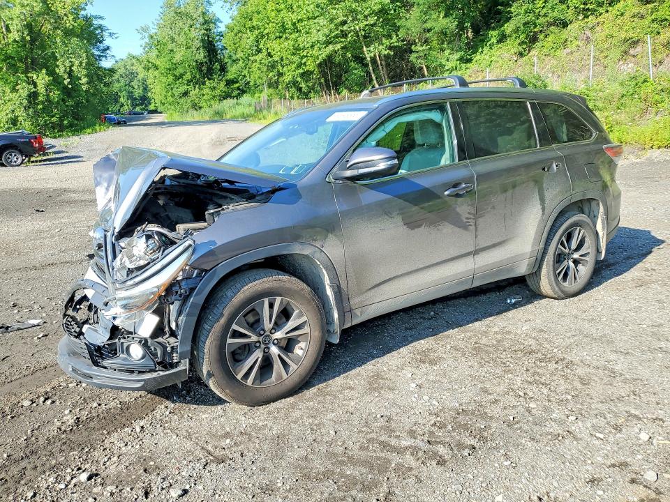 TOYOTA HIGHLANDER 2016 with VIN 5TDJKRFH5GS283261 - Photo from auction