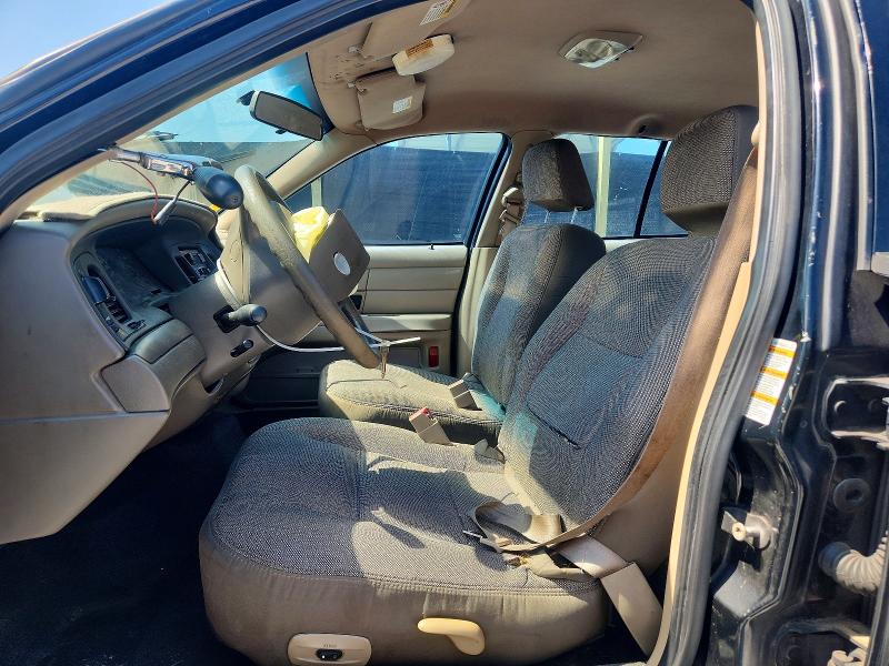 Photo 7 from auction – 2003 FORD CROWN VICTORIA with VIN 2FAHP71W93X198616