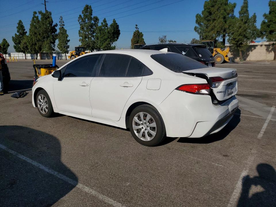 Photo 2 from auction – 2020 TOYOTA COROLLA with VIN JTDEPRAE5LJ044204