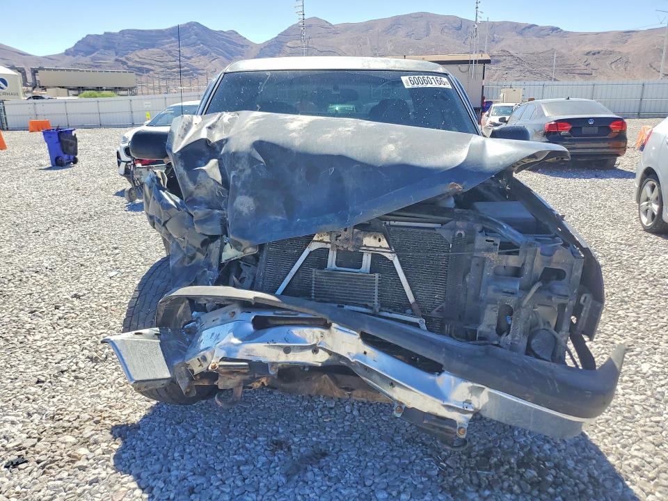 Photo 5 from auction – 2003 CHEVROLET SILVERADO with VIN 1GCEK19T53E375988