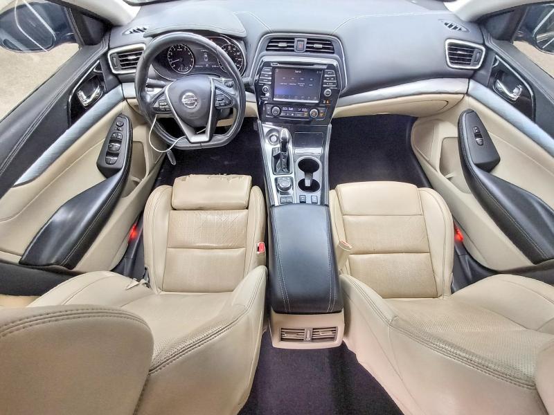 Photo 8 from auction – 2017 NISSAN MAXIMA with VIN 1N4AA6AP0HC364189