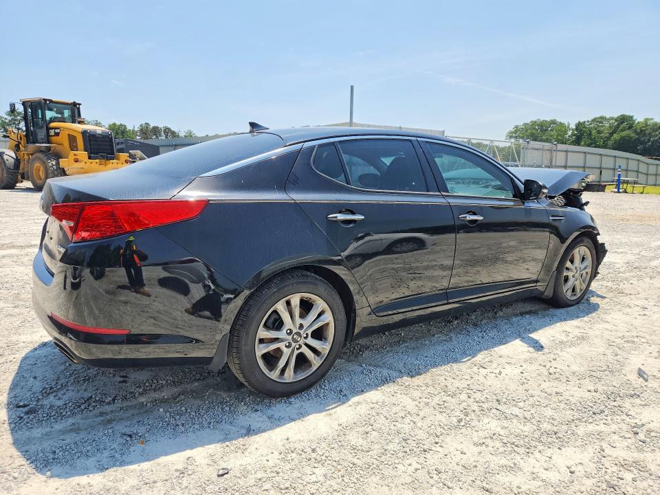 Photo 3 from auction – 2011 KIA OPTIMA with VIN KNAGN4A61B5147277