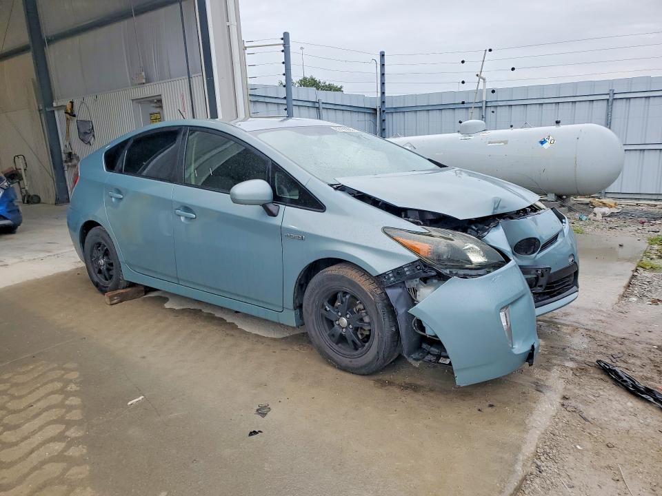 Photo 4 from auction – 2013 TOYOTA PRIUS with VIN JTDKN3DU7D1645267