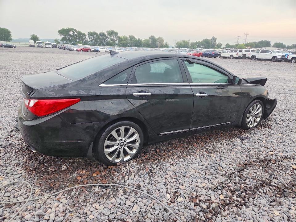Photo 3 from auction – 2012 HYUNDAI SONATA with VIN 5NPEC4AB8CH435344