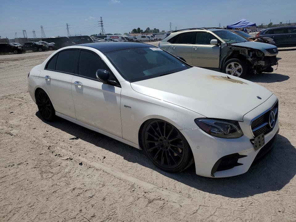 Photo 4 from auction – 2018 MERCEDES-BENZ E with VIN WDDZF6EB5JA395782