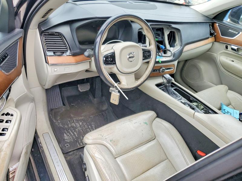 Photo 8 from auction – 2017 VOLVO XC90 with VIN YV4A22PL2H1150110
