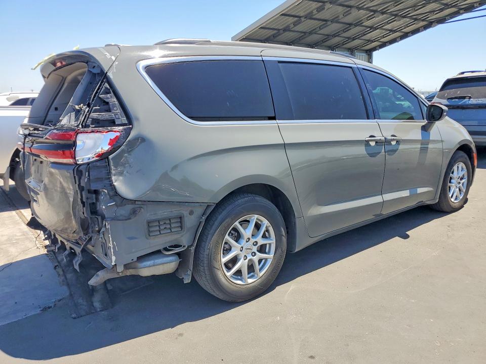 Photo 3 from auction – 2022 CHRYSLER PACIFICA with VIN 2C4RC1BG5NR144817